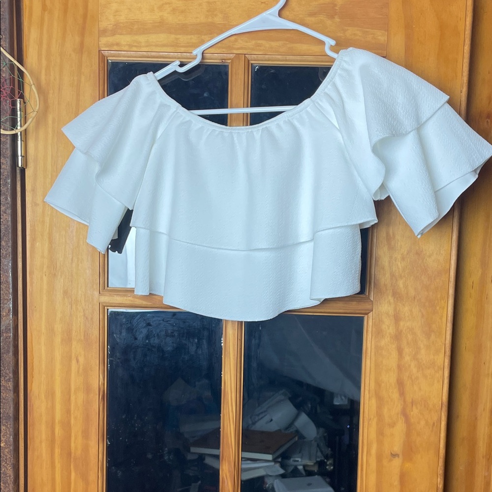 BOOHOO NIGHT White Ruffled Off-Shoulder Top, Size 4